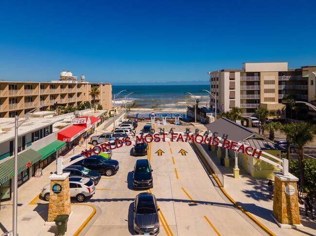 Foto del edificio - 219 S Atlantic Ave