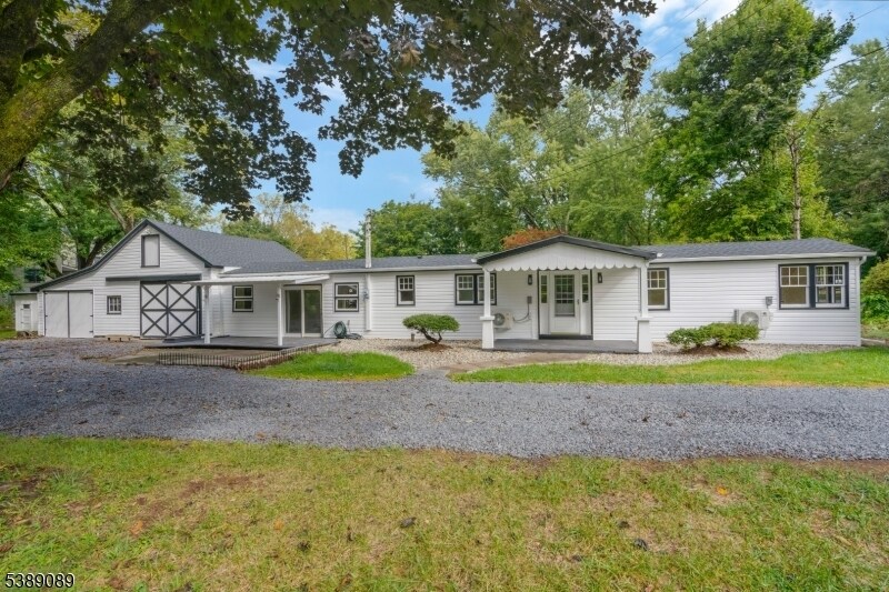 Foto principal - 68 Trenton Ave