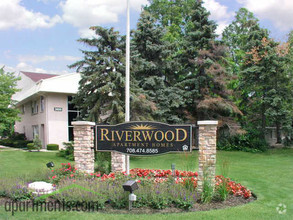 Riverwood Apartment Homes Rentals - Lansing, IL | Apartments.com