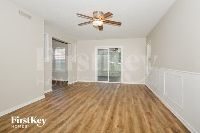 Building Photo - 4824 Ossington Ct