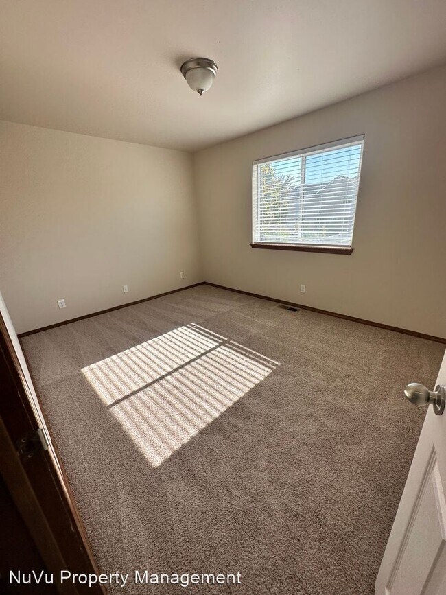 Building Photo - 4 br, 2 bath House - 2506 W Pocono Ct