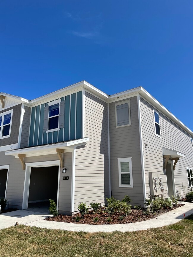 Gorgeous NEW construction - 2614 Sandy Dune Dr