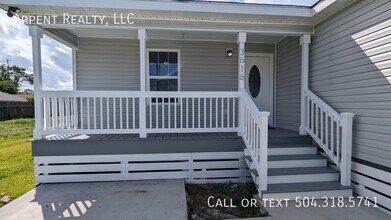 Building Photo - 3616 Tournefort St