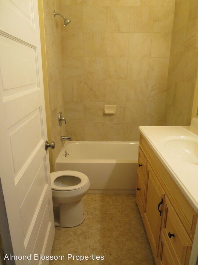 Foto del edificio - 3 br, 1 bath House - 422 S. Plumas St.