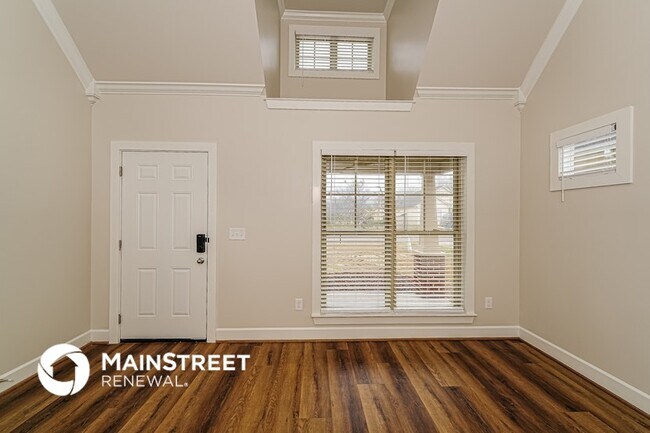 Building Photo - 165 Creekstone Tr