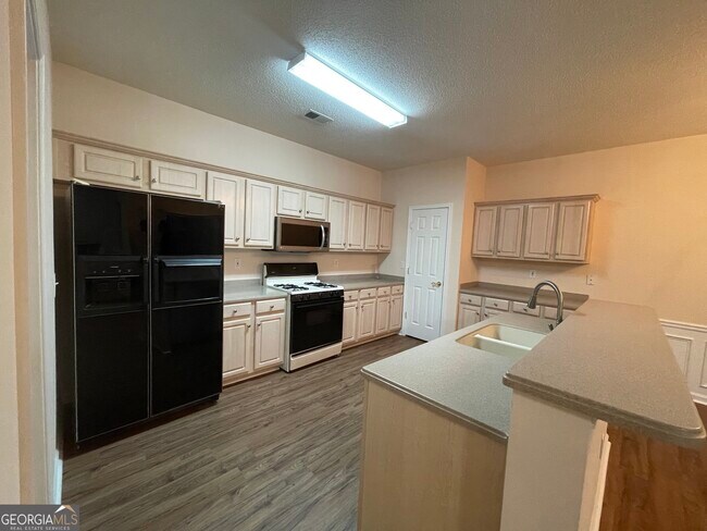 Building Photo - 124 Cottesford Dr SW