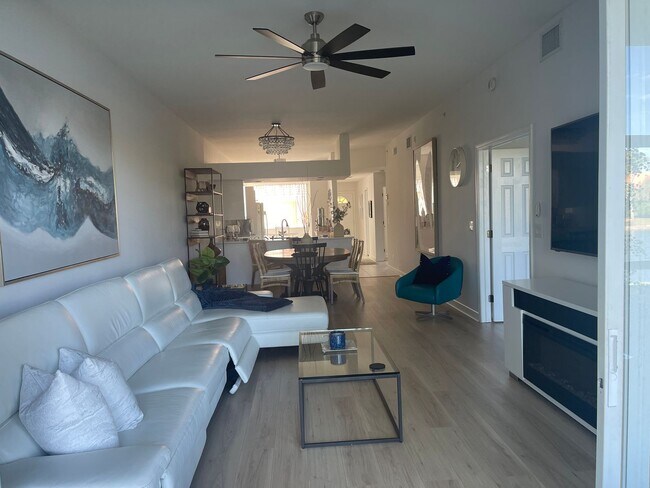 Foto del edificio - ** FALLING WATERS BEACH RESORT 2/2 REMODELED BEAUTIFUL GROUND FLOOR UNIT AVAILABLE ** SEASONAL **