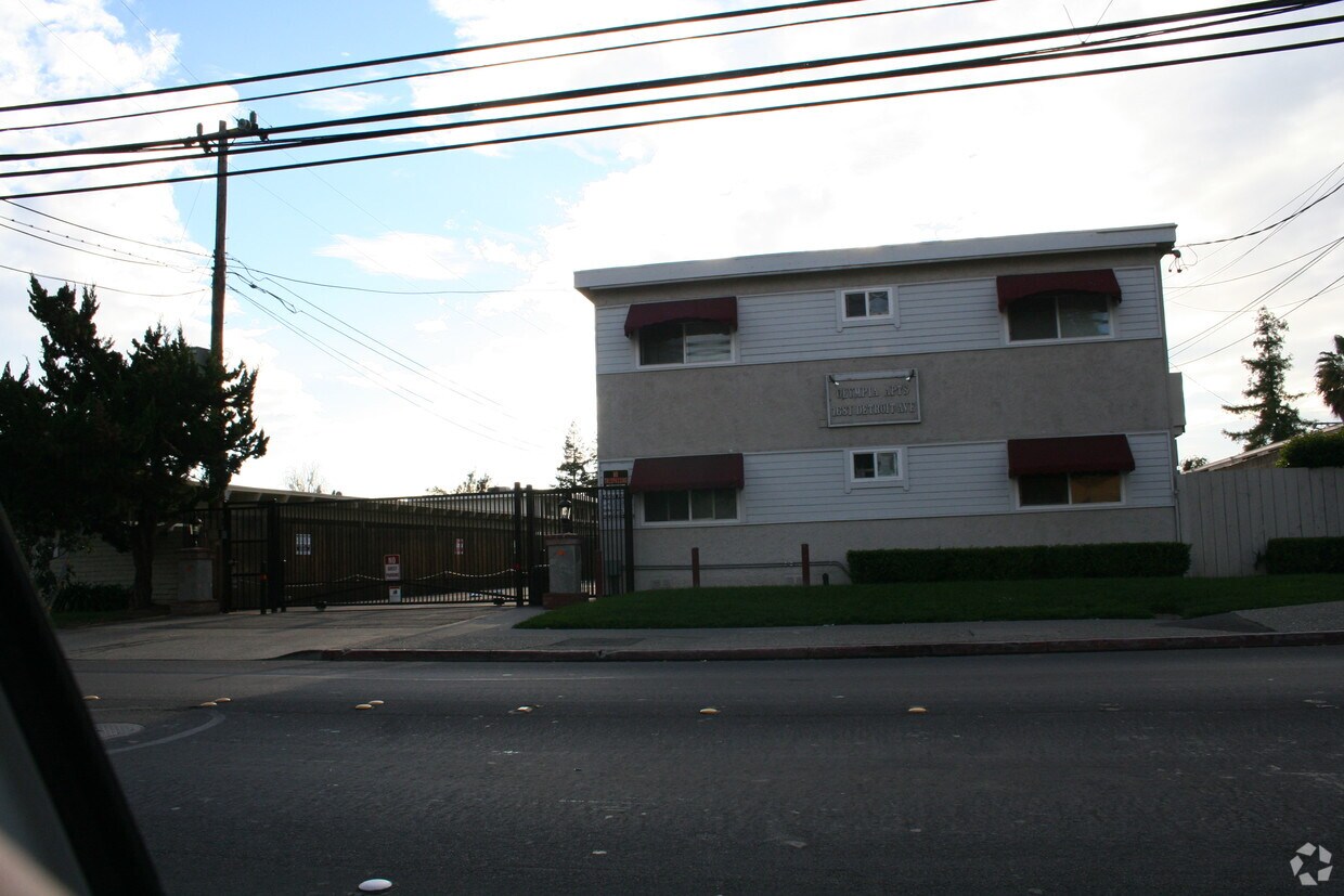 Building Photo - Olympia Apartments
