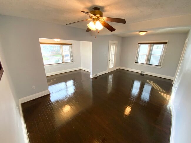 Building Photo - 40 Saint Florian St