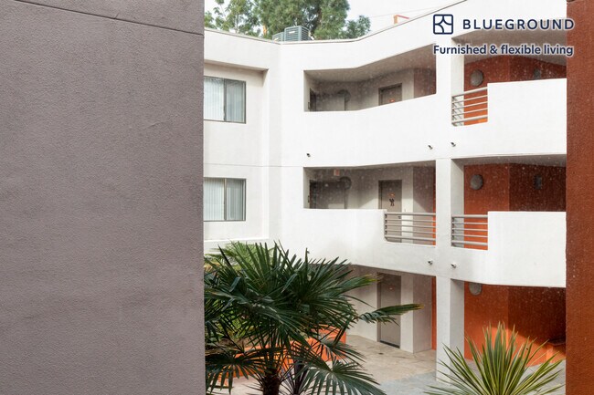 Foto del edificio - 10987 Bluffside Dr