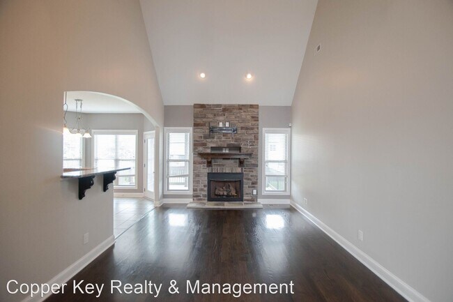 Foto del edificio - 4 br, 3.5 bath House - 1451 Raven Road