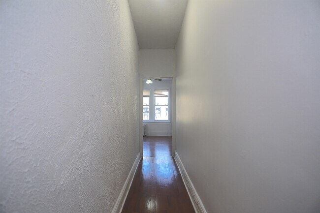Building Photo - 67 Washburn St
