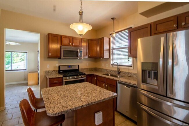 Foto del edificio - Nicely updated 3 bedroom home in Bevo