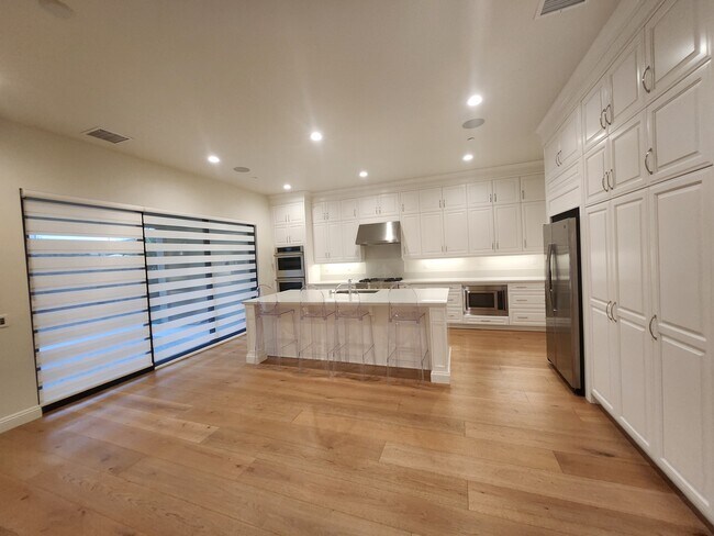 Gorgeous Kitchen with Island - 20717 Pine Cone Cir