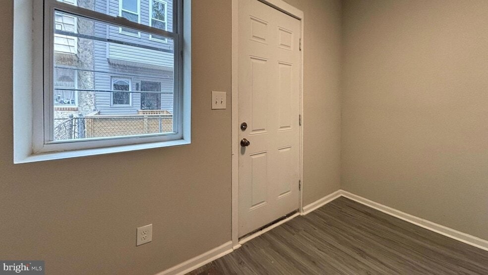 Foto del edificio - 1536 S Napa St