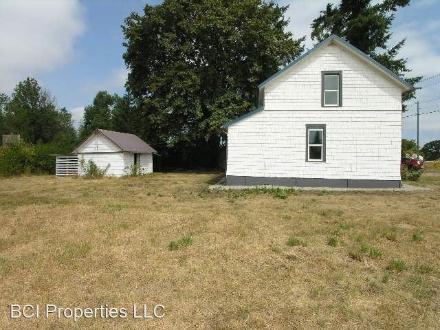 Foto principal - 3 br, 1 bath House - 33616 Mountain Hwy E