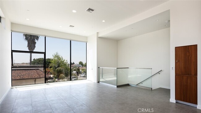 Foto del edificio - 1618 Amherst Ave