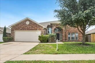 Building Photo - 7220 Fossil Lake Dr