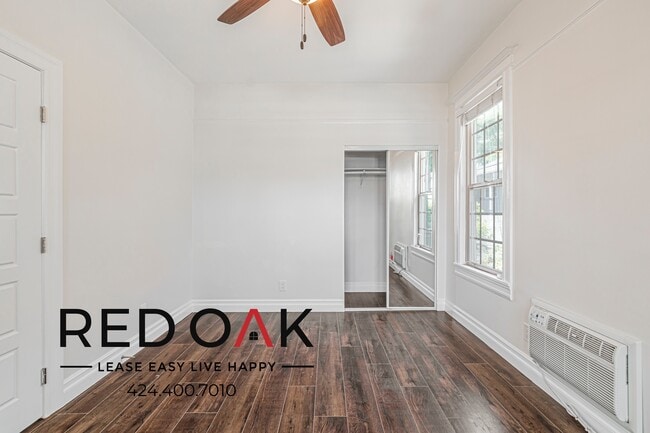 Foto del edificio - 3425 Walton Ave