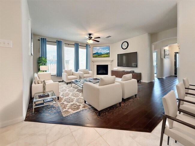 Building Photo - 2064 Barx Dr