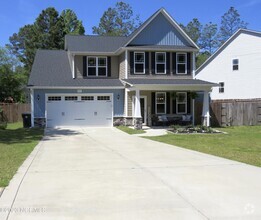 Building Photo - 425 Palisades Dr