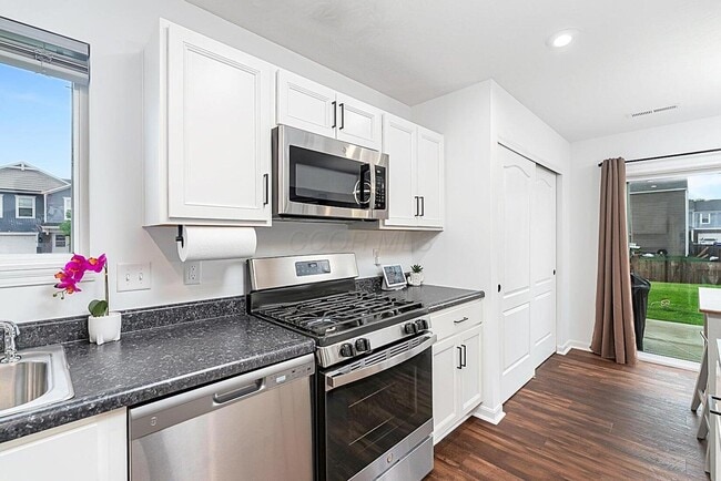 Building Photo - 7430 Sugarbark Dr