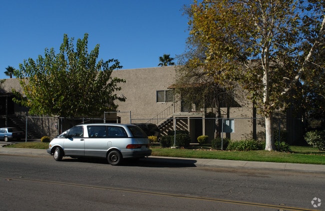 Foto del edificio - Sun Casa Condods