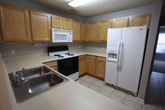 Foto del edificio - 4 Bedroom/ 4 Bathroom Condo