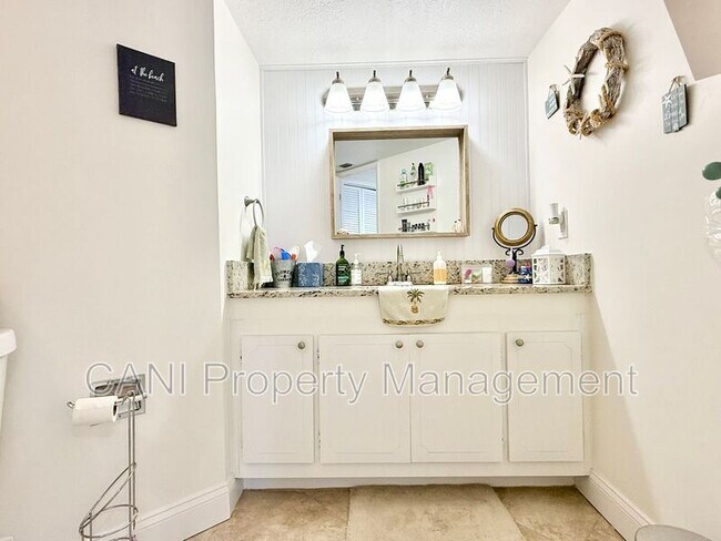 Foto del edificio - 3047 S Atlantic Ave