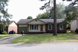 Building Photo - 5681 Pepperbush Dr