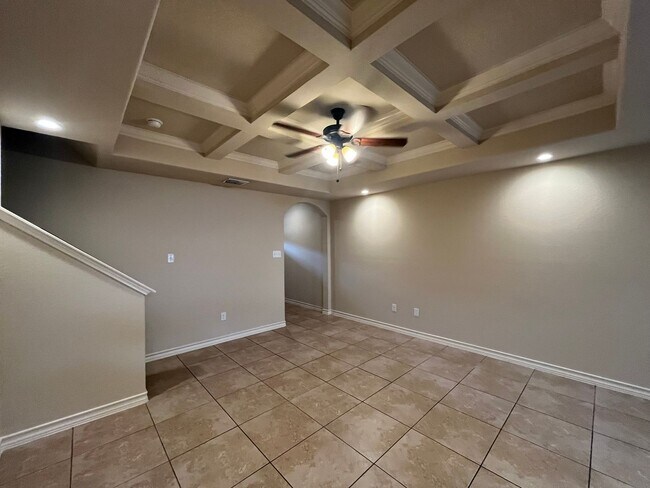 Foto del edificio - 6012 Jax Wy