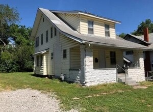 Building Photo - 4920 College Ave