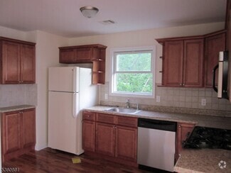 Building Photo - 709 Jersey St