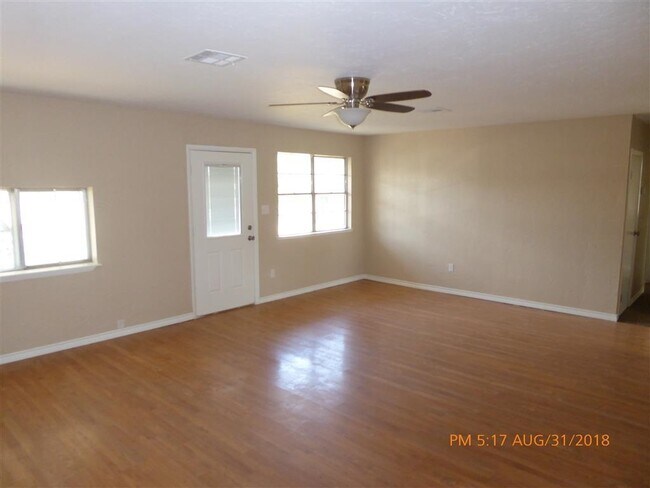 Foto del edificio - 5334 NW Liberty Ave