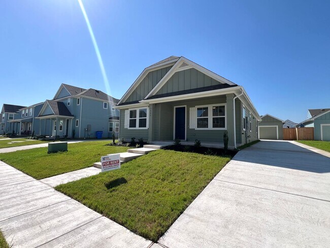 Building Photo - Brand New, Single Story, Detached, 3 Bedro...