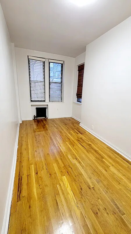 Foto del edificio - 73 Lexington Ave