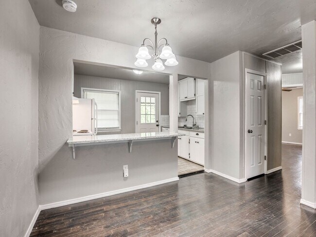 Foto del edificio - 3 Bedroom 1 Bath Home in Shawnee!