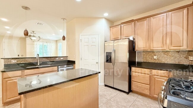 Building Photo - 16325 N 73rd Dr