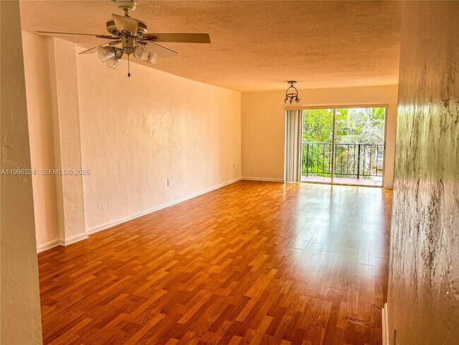 Foto del edificio - 3860 NE 170th St