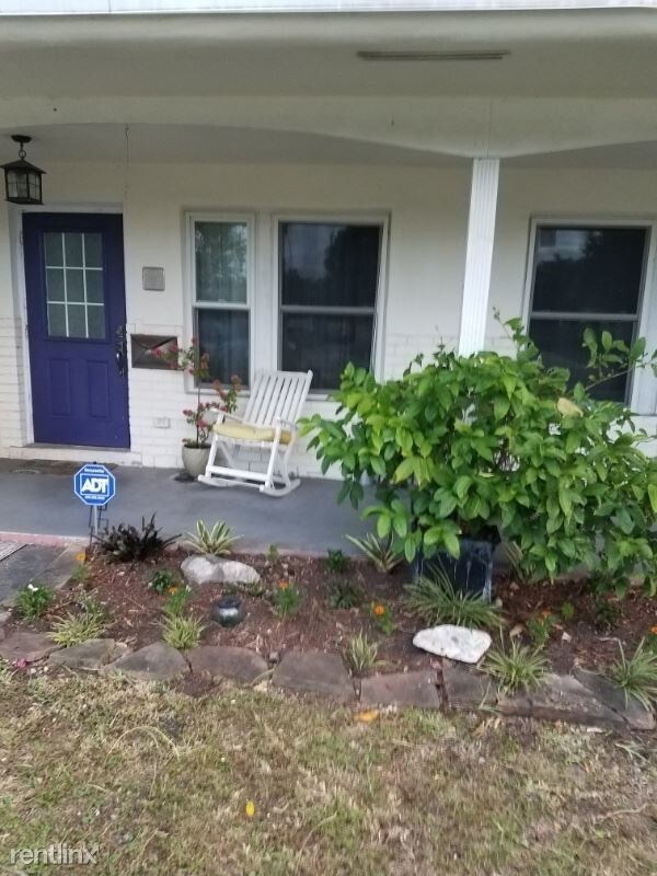 Building Photo - 2 br, 2 bath Townhome - 839 Sw 13th Street