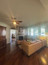 Building Photo - 6090 Ingleston Dr