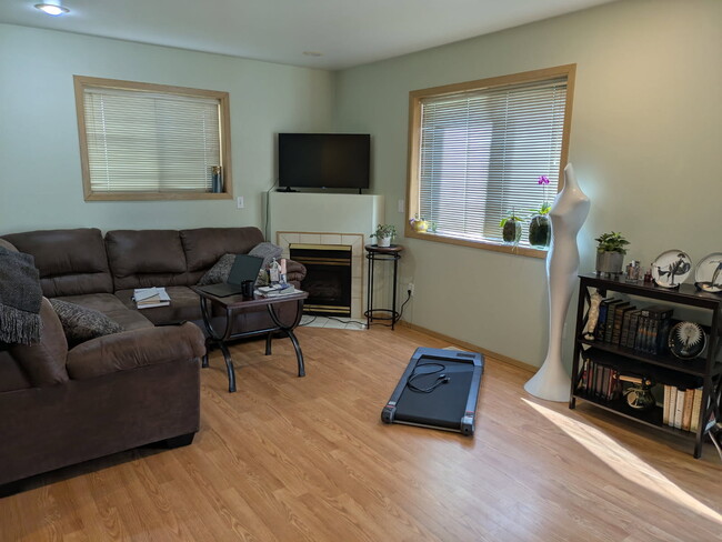 Foto del edificio - 247 NW Clay Ct