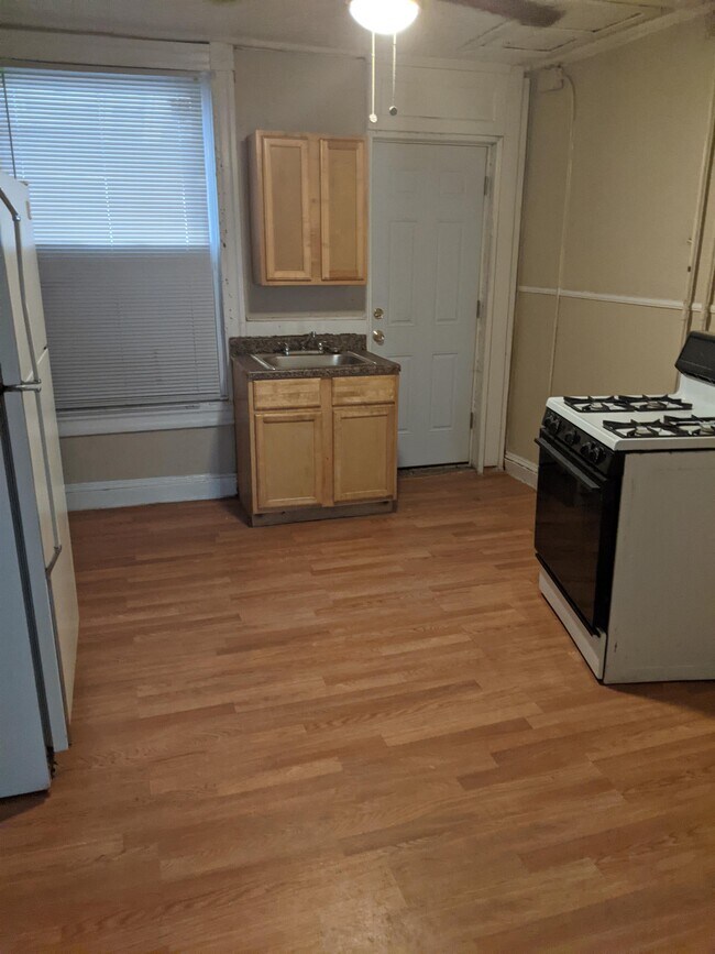 Foto del edificio - 3916 Pennington Ave