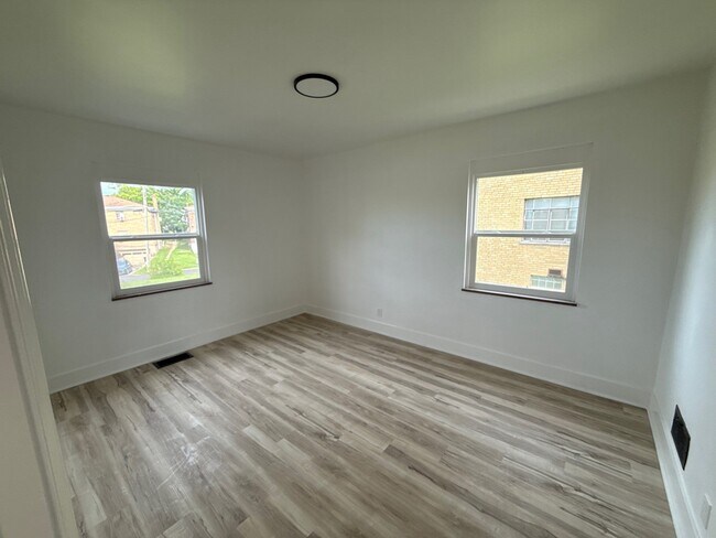 Foto del edificio - 7209 Brookcrest Dr