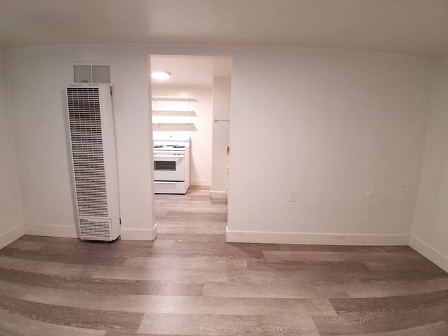 Building Photo - 775 E 820 N