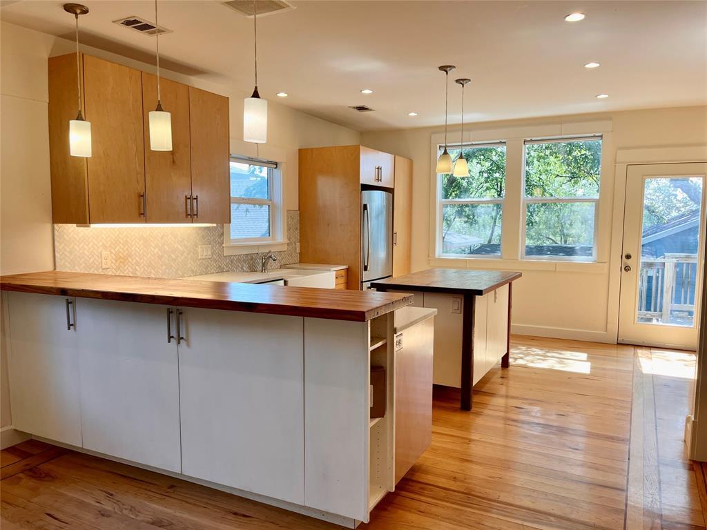 Foto principal - 2209 E 18th St