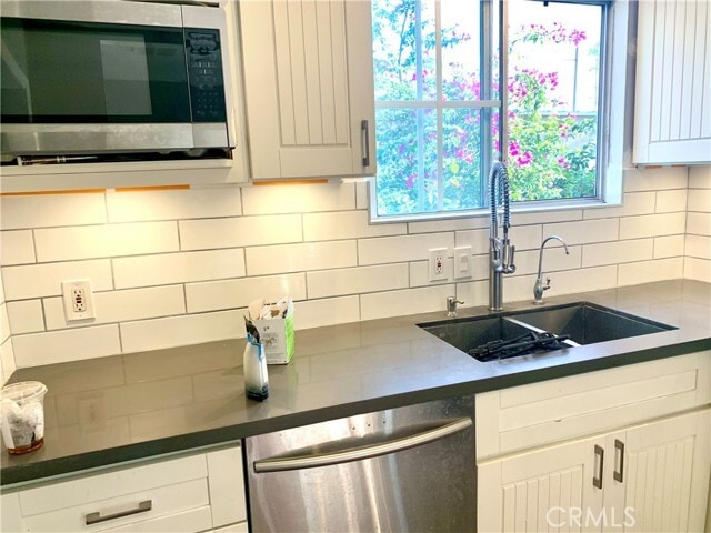 Foto del edificio - 17229 Atkinson Ave