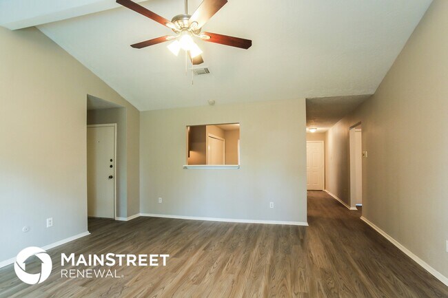 Foto del edificio - 7647 Western Oak Ln