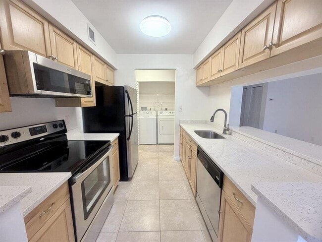 Photo - 9955 Westview Dr (Coral Springs, FL) Apartment