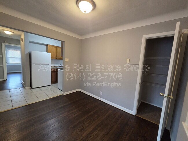 Foto del edificio - 8573 Kathlyn Dr